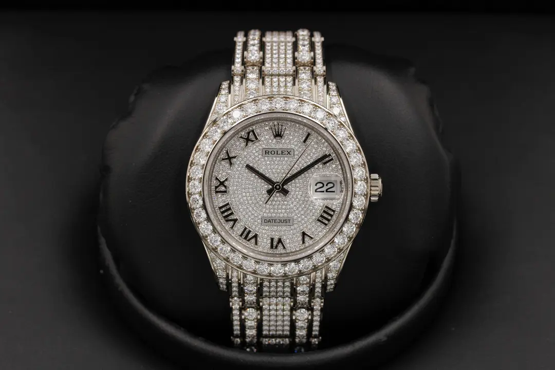 Đồng hồ Rolex đính kim cương