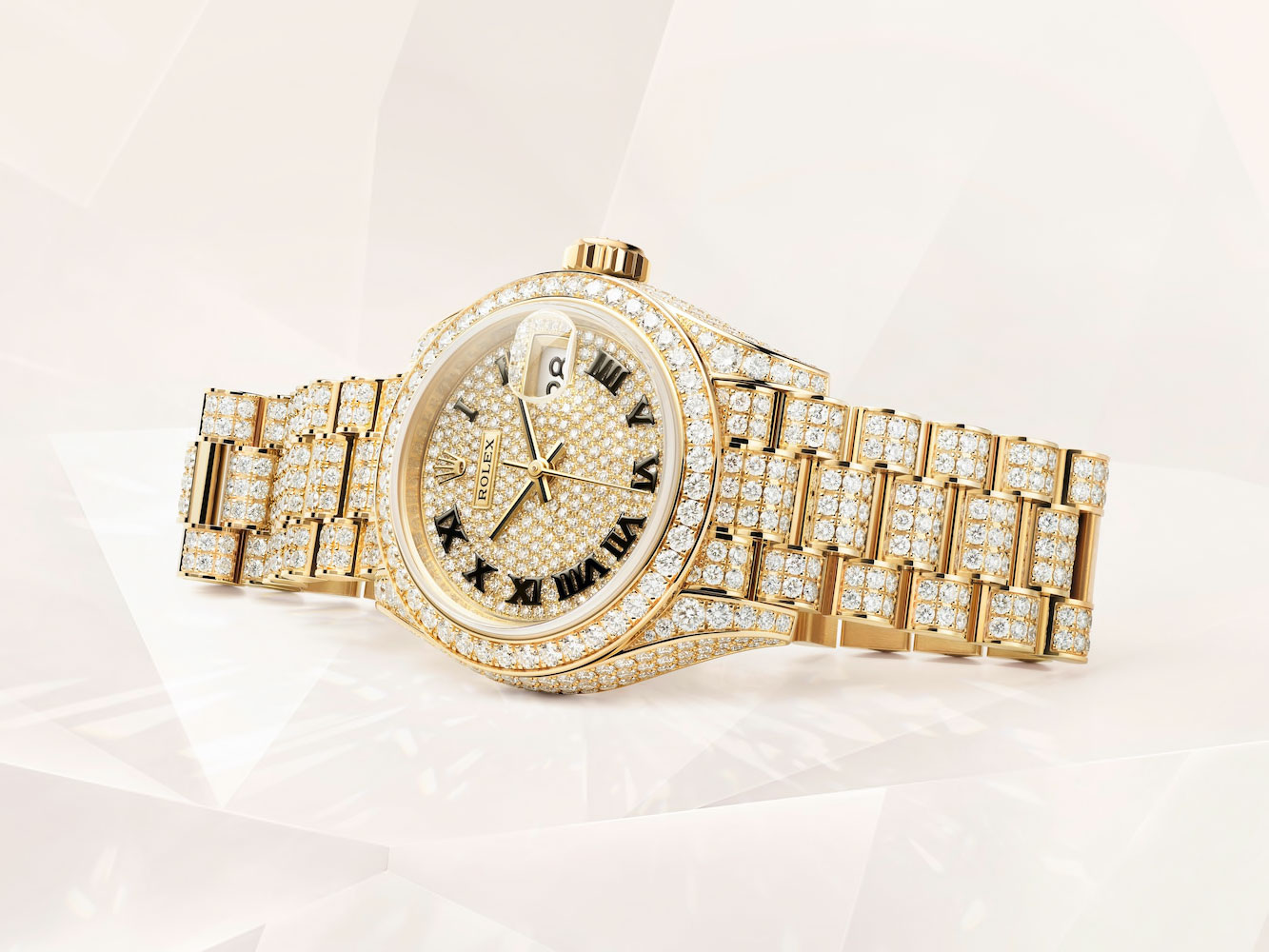 Rolex đính kim cương